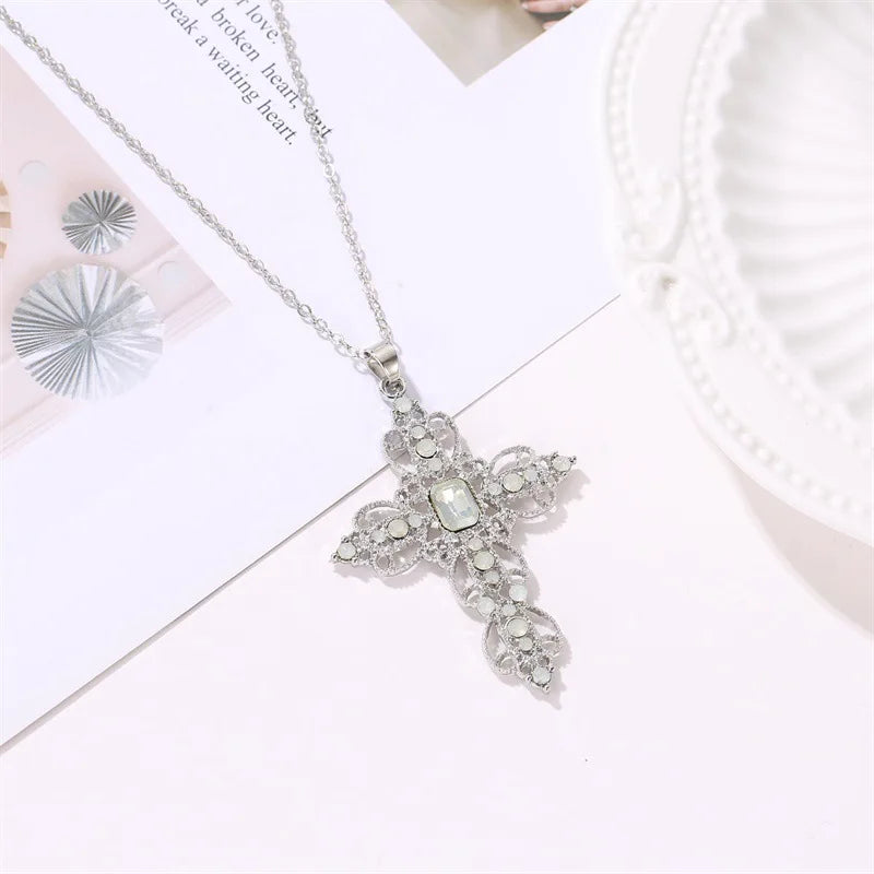 Gothic Pink Cross Necklace Y2K Purple Zircon Punk Pendant Necklace Grunge Heart Cross Necklace for Women Jewelry Accessories