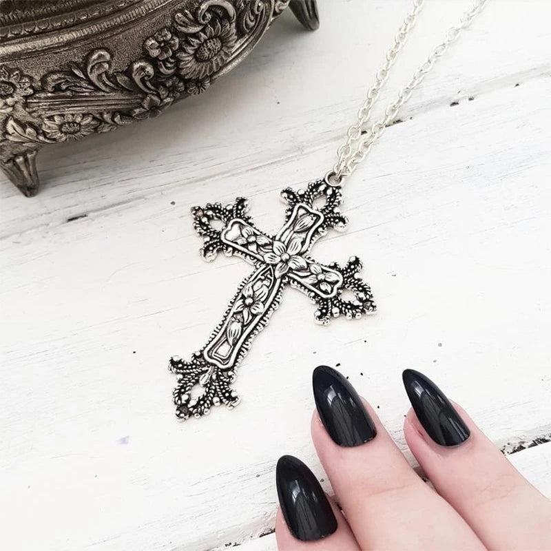 Gothic Pink Cross Necklace Y2K Purple Zircon Punk Pendant Necklace Grunge Heart Cross Necklace for Women Jewelry Accessories