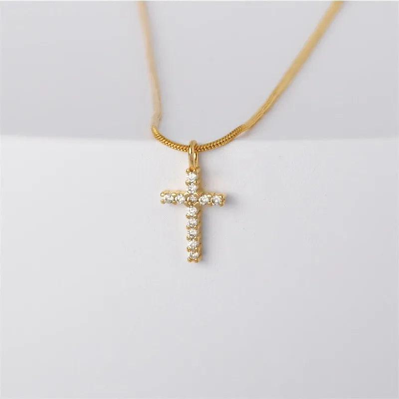 Gothic Pink Cross Necklace Y2K Purple Zircon Punk Pendant Necklace Grunge Heart Cross Necklace for Women Jewelry Accessories