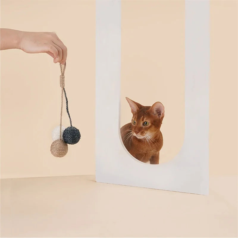 Cat Hanging Sisal Scratching Ball Scratcher Chewable Interactive Rope Toy Cat Ball Rolling