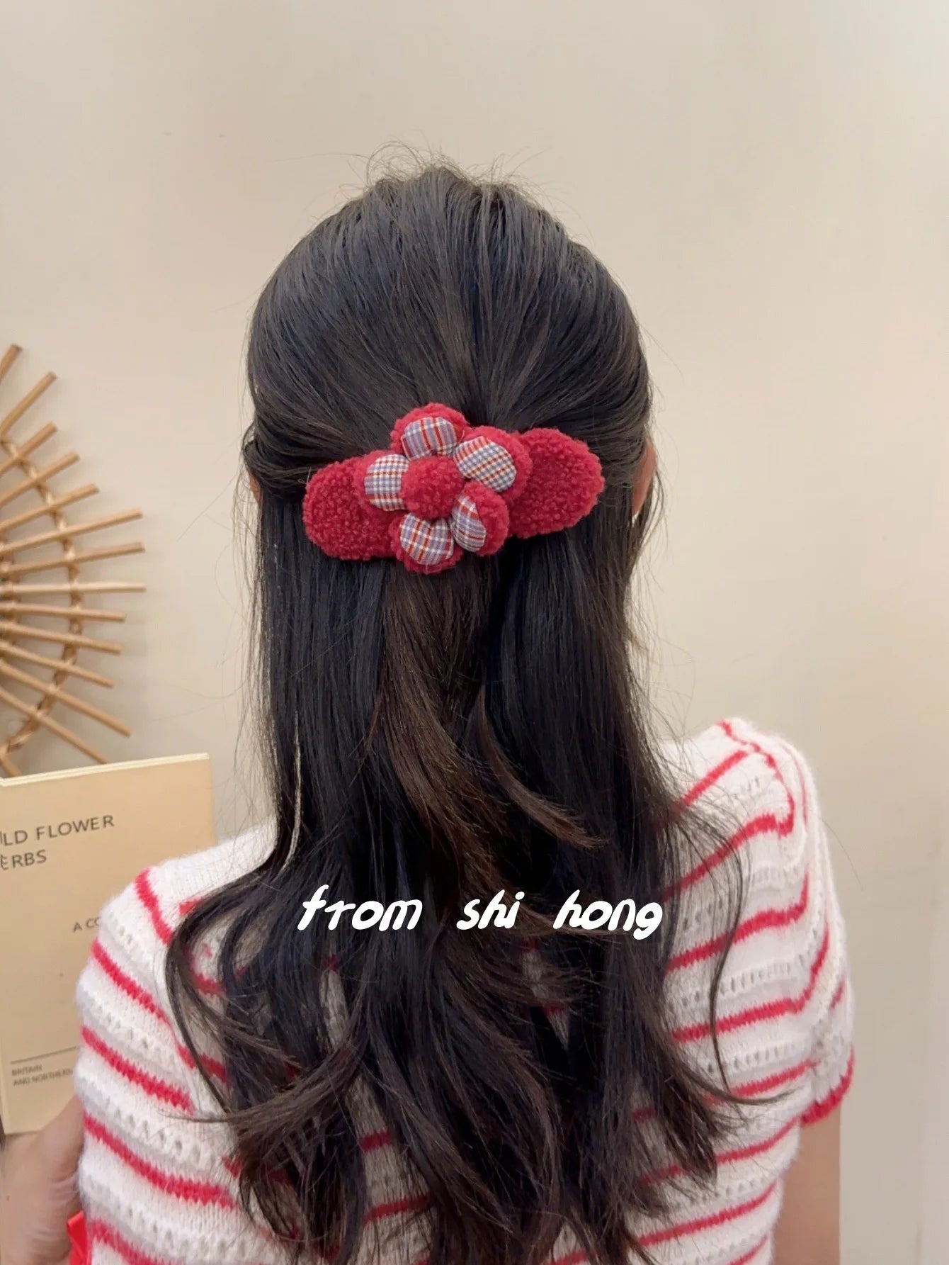 Autumn Winter Plush Flower Hair Claw For Women Duckbill Clip Hairpin 2025 New Trendy Butterfly Pearl Hair Clips Hair Accessories