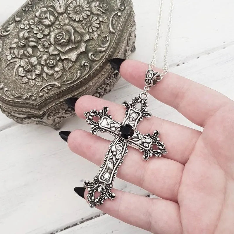 Gothic Pink Cross Necklace Y2K Purple Zircon Punk Pendant Necklace Grunge Heart Cross Necklace for Women Jewelry Accessories