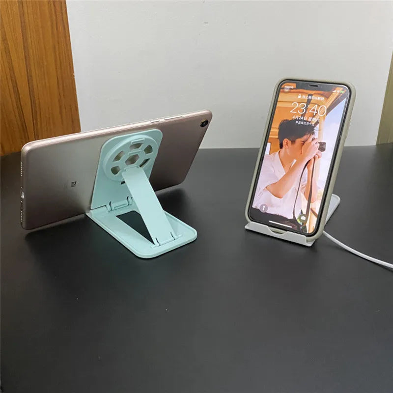 UKGO Folding Stand Holder Cradle for MagSafe Wireless Charger Holder for iPhone15 11 14 Pro Max Portable Desk Mobile Phone Stand