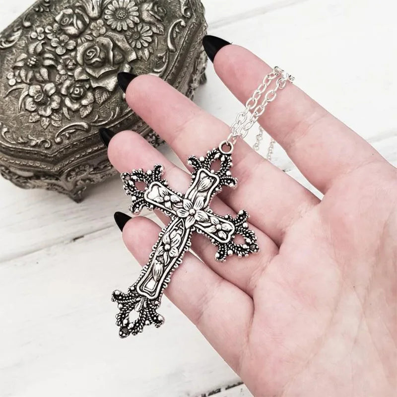 Gothic Pink Cross Necklace Y2K Purple Zircon Punk Pendant Necklace Grunge Heart Cross Necklace for Women Jewelry Accessories